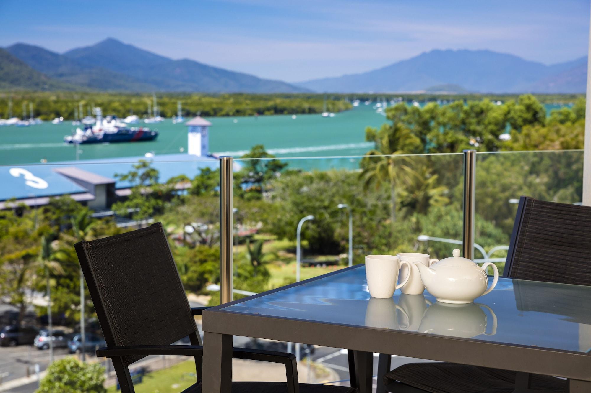 Jack And Newell Holiday Apartments Cairns Exterior photo