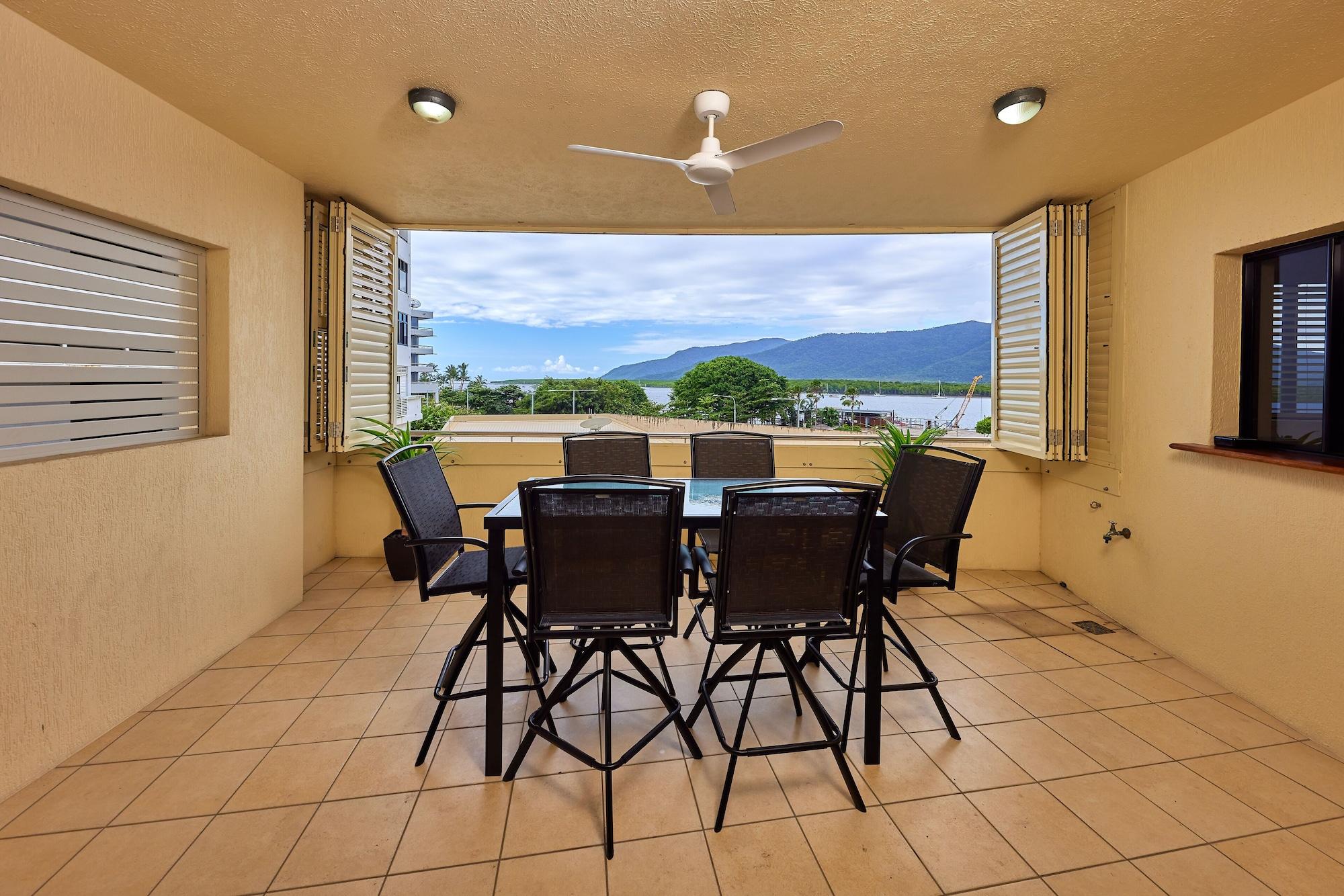 Jack And Newell Holiday Apartments Cairns Exterior photo